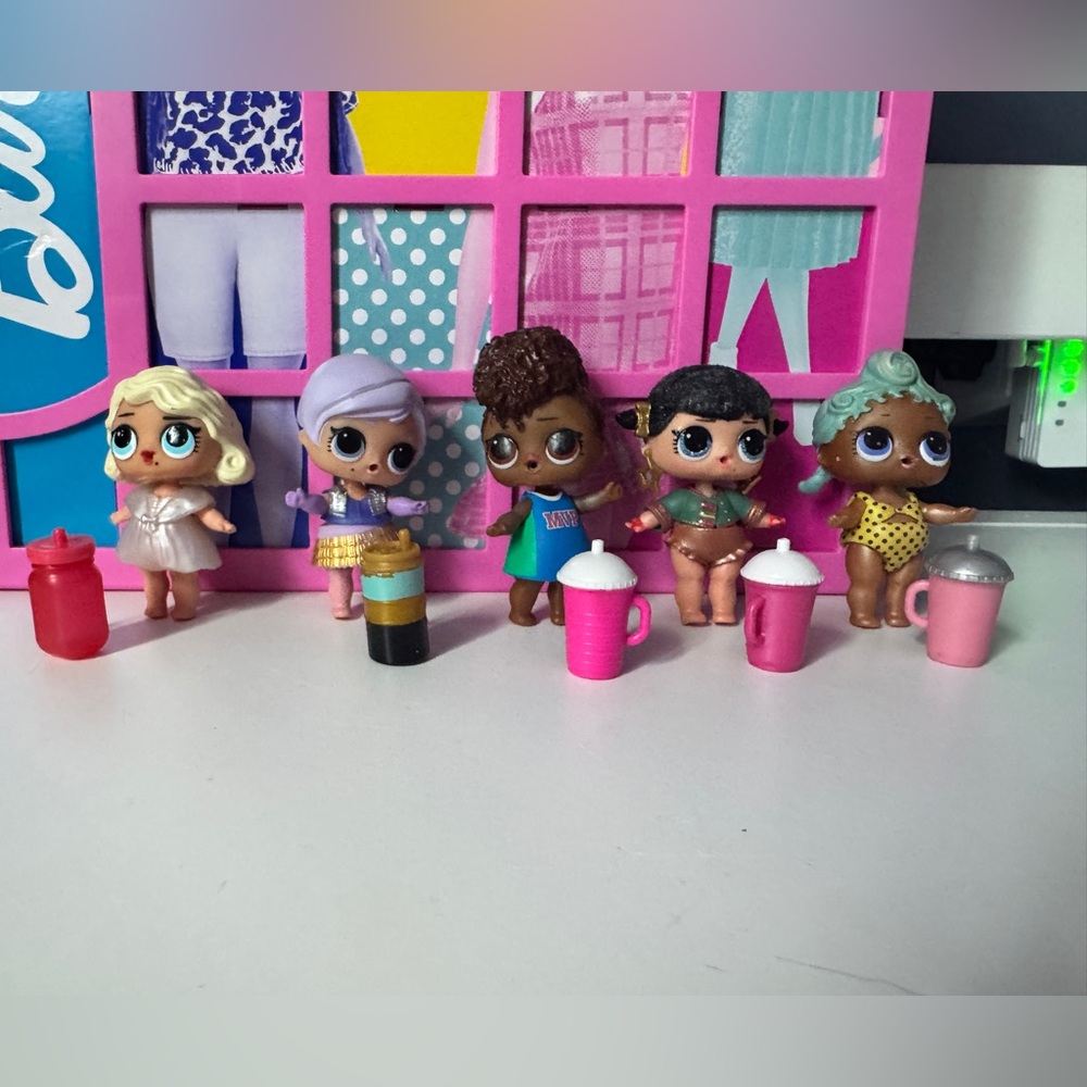 L.O.L. Surprise! Colorful Dolls with Accessories